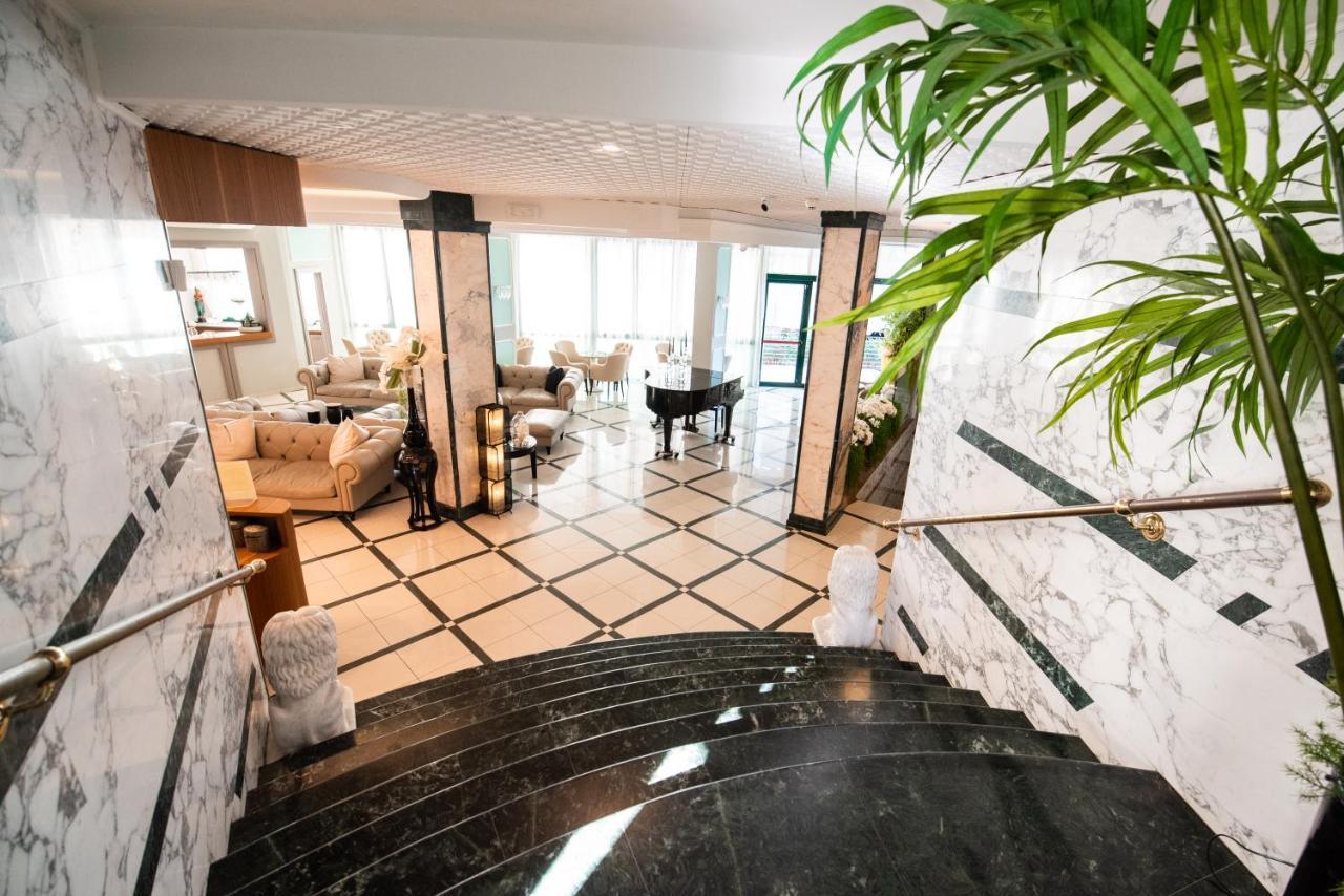 Hotel Carlton 利多迪迪耶索洛 外观 照片